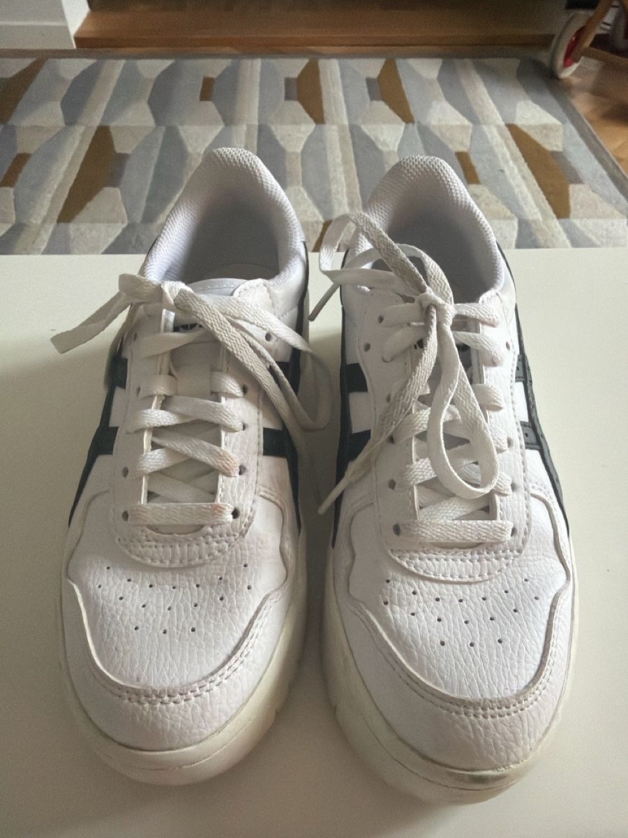 Asics Scarpe da uomo: Asics Sneakers gr. 35.5 – Usato da Bern venduto da Lili1007
