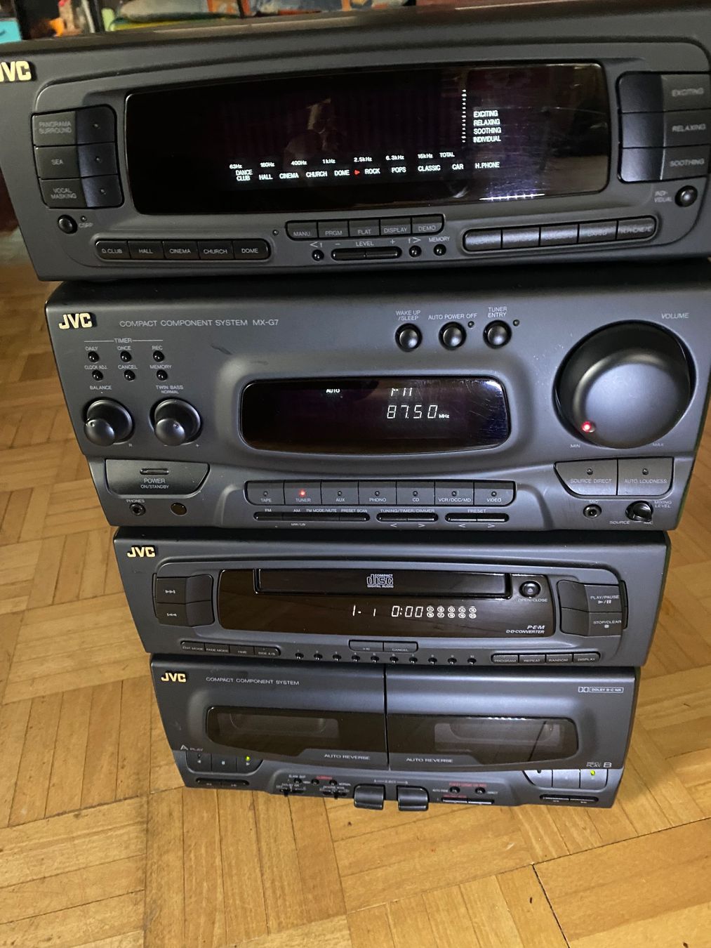 JVC Radio: JVC Kompakt-Stereoanlage – Usato da Bronschhofen venduto da Tarzanspyder 3