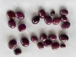 Lot von 22 ovalen Rubinen - über 324 Karat! Top!