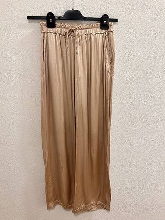Glänzende Sommerhose Gr S