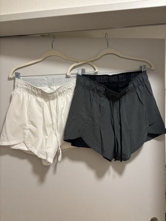 Nike Shorts Set, weiss und grau, Grösse M, guter Zustand