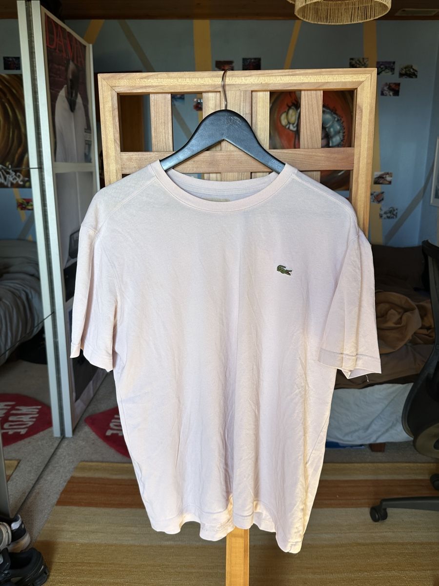 Lacoste T-shirt: Lacoste pink T-shirt – Usato da Villars-Burquin venduto da Iliasso