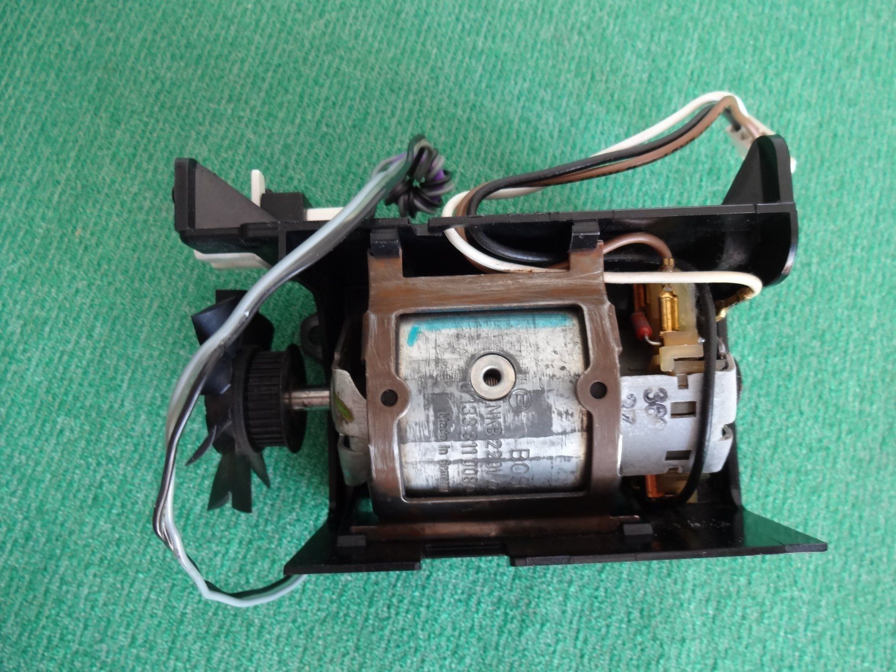 Bernina Macchine da cucire: Bernina Motor – Usato da Frauenfeld venduto da jaho13