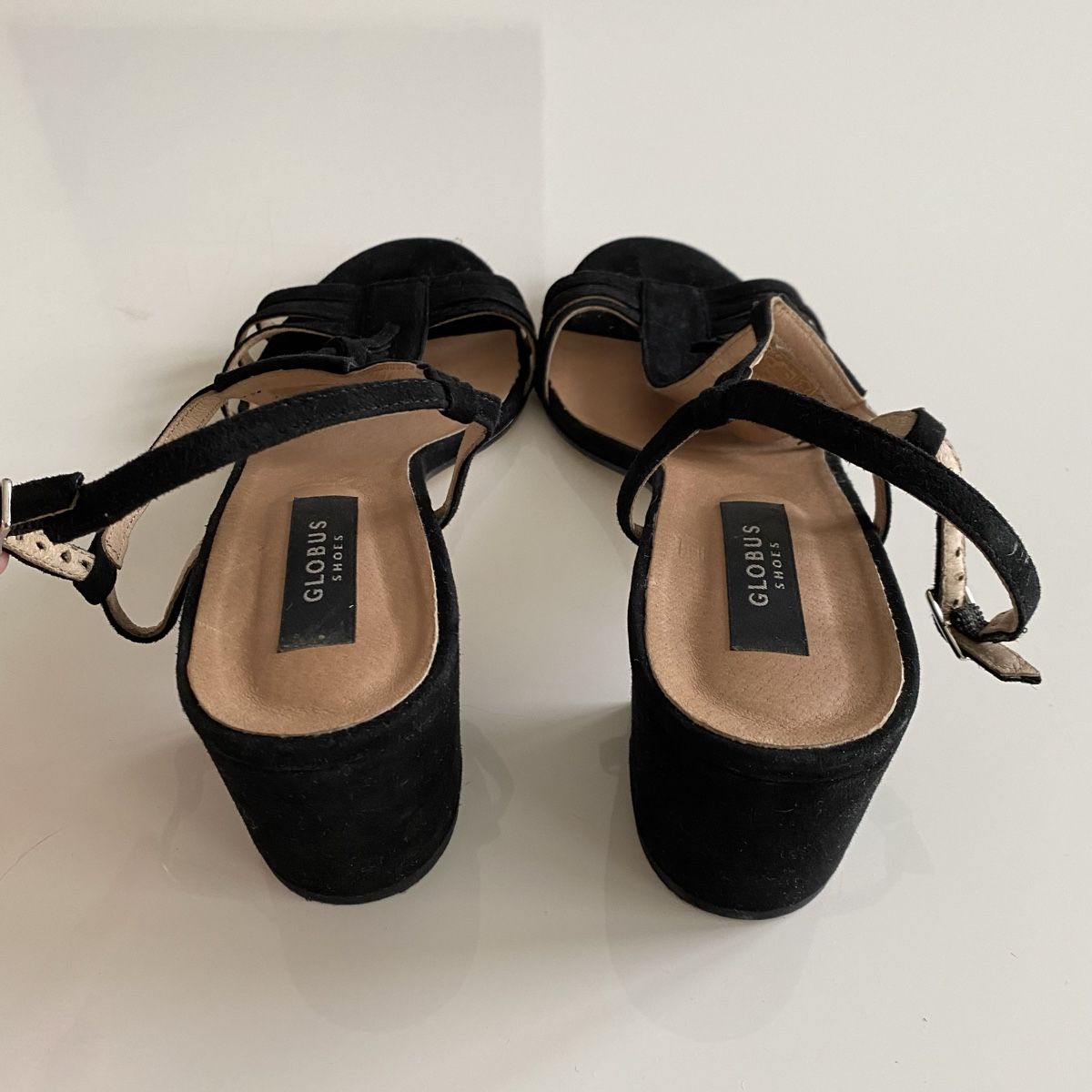 Globus Chaussures femmes: Globus Pumps schwarz, Gr. 41 – D'occasion à Egg b. Zürich par Sophie.ae 5