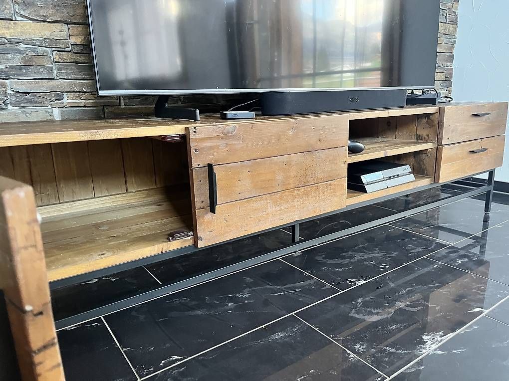 TV Möbel: Fernsehschrank – Gebraucht aus Aeschiried von kat_7ccl 1