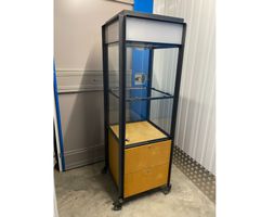 Vitrine exposition ou bijoutier / Ausstellungvitrine