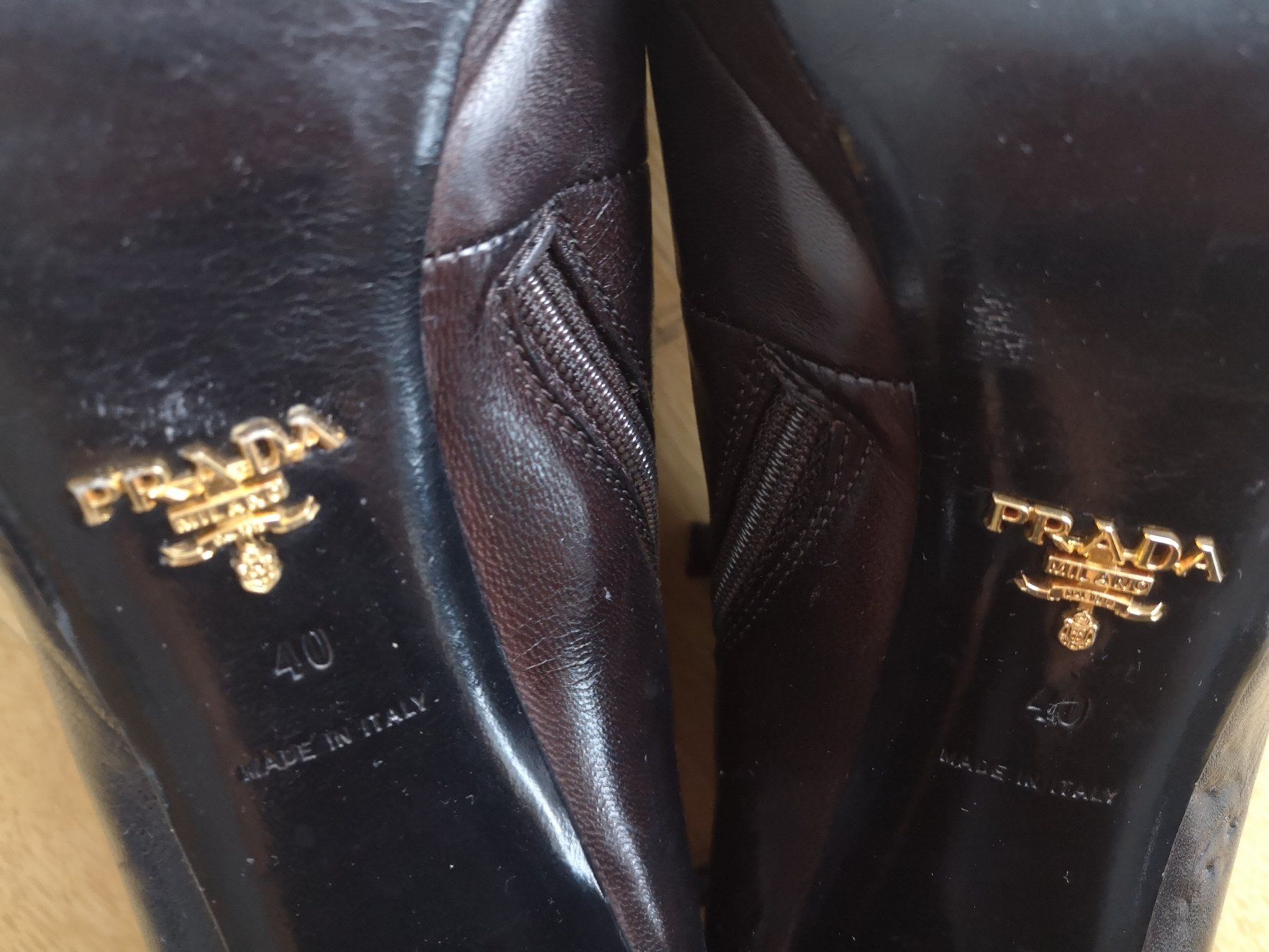 Prada Scarpe da donna: PRADA Highheels Boots / Stiefeletten / Leder /Gr. 40 – Usato da Otelfingen venduto da len_x8cg 6