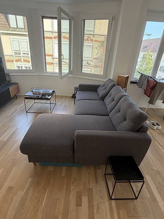 Divani: Graues Ecksofa mit Schlaffunktion – Usato da Zürich venduto da marcfischli