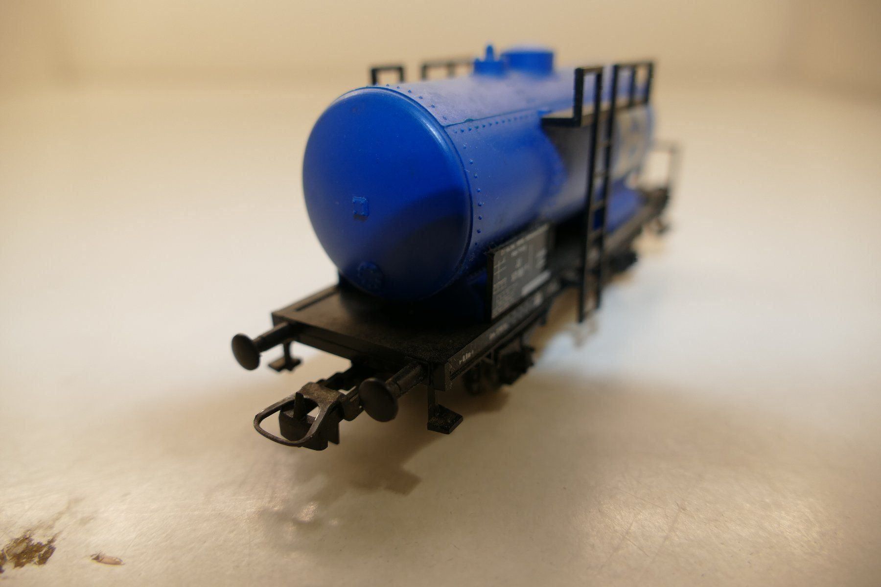 Roco Modellini di ferrovie: Roco H0: DB Kesselwagen Aral – Usato da Niederhasli venduto da rail-duerst 3