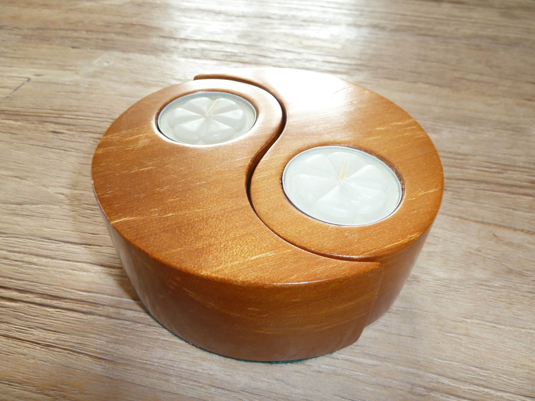 Kerzenständer: Yin & Yang Teelichthalter aus Holz – Gebraucht aus Niederscherli von lama8567 2