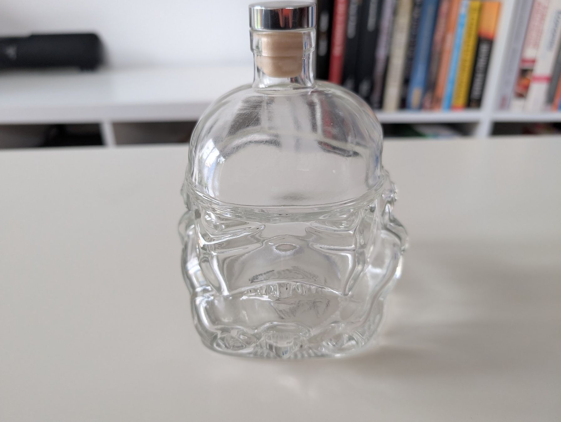 Altro in Stoviglie & Bicchieri: Stormtrooper Glasflasche mit Korkverschluss – Usato da Winterthur venduto da topaz02