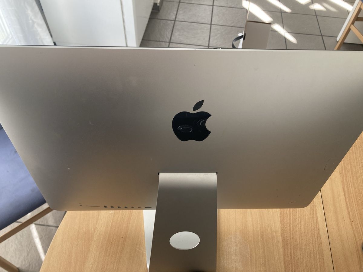 Apple PC: Apple iMac 21.5“ – Difettoso da Flawil venduto da rcnkr 1