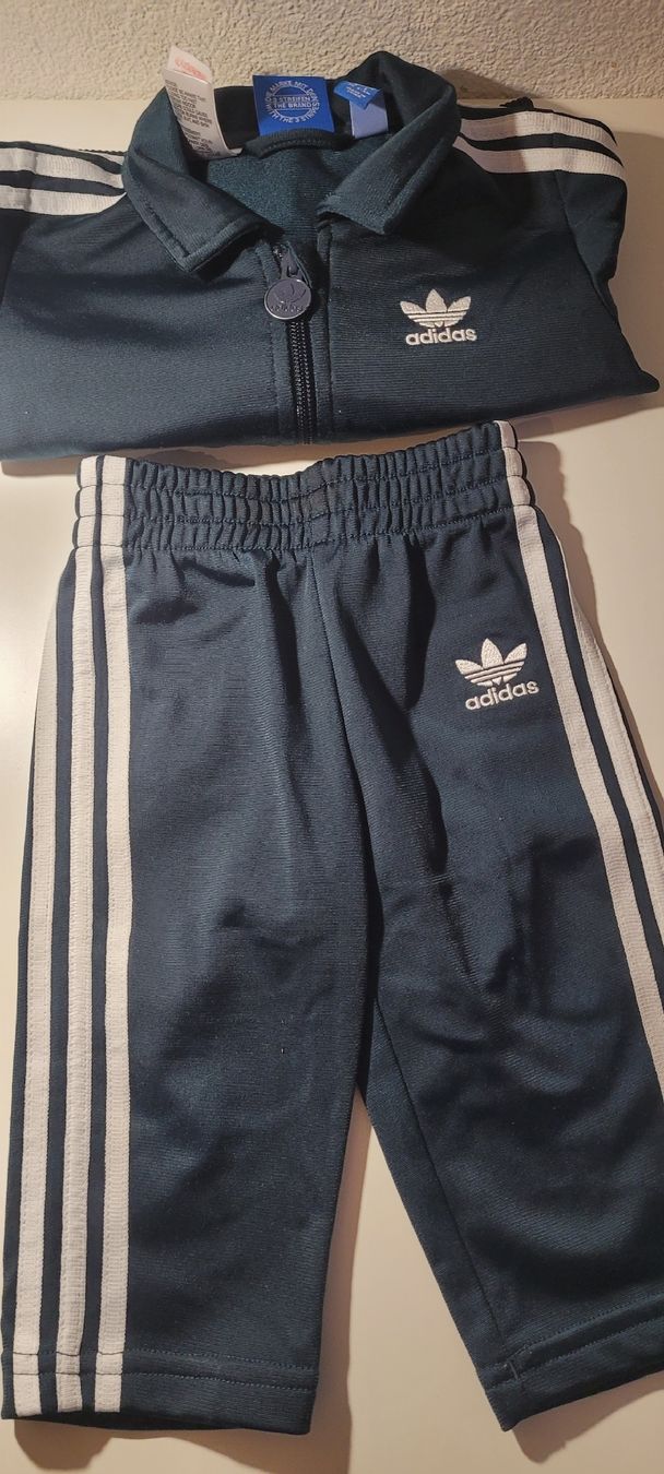 Adidas Completi: Adidas Trainer Gr.74 – Usato da Dintikon venduto da kaki-7 5