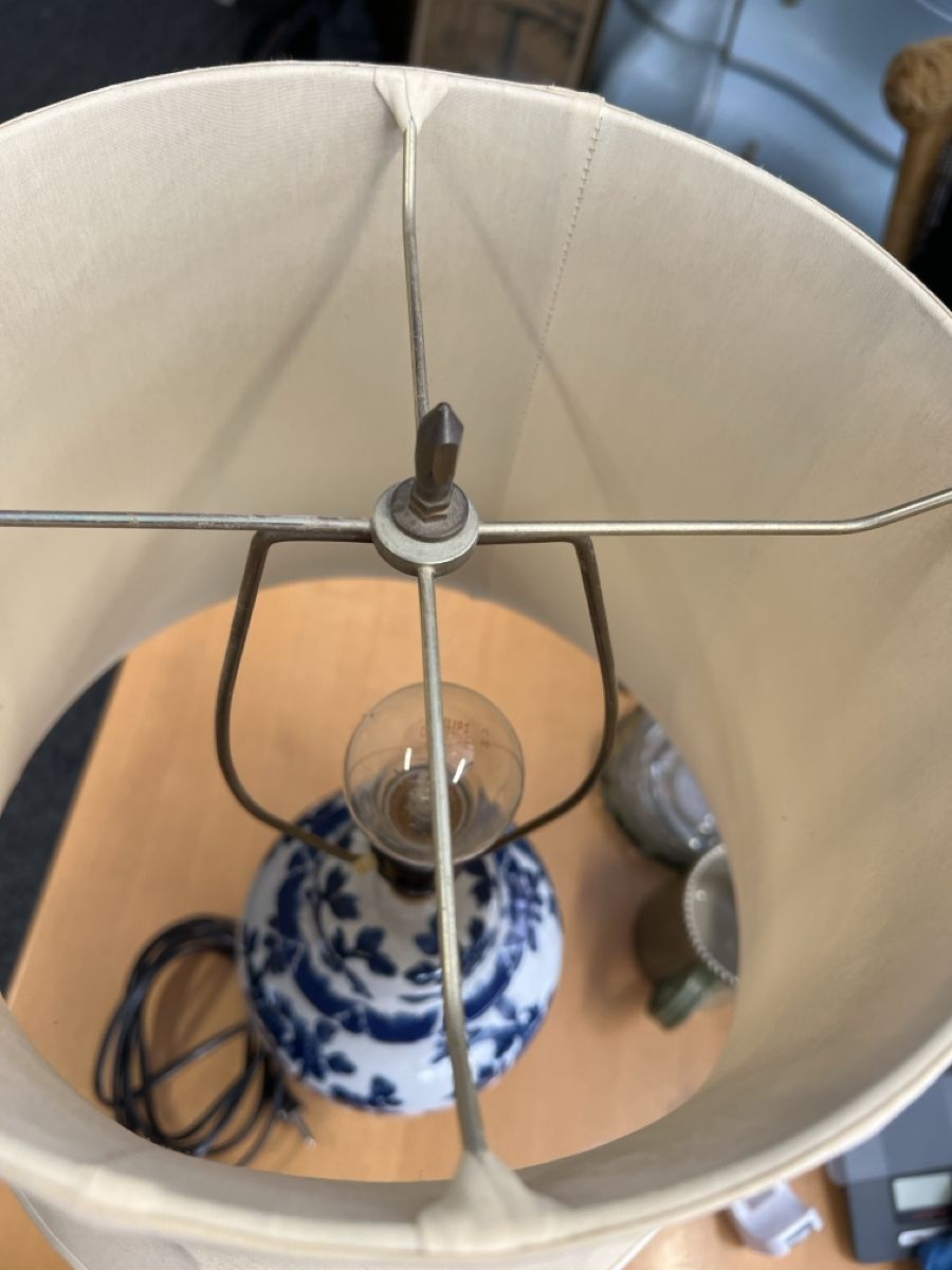 Lampade: Antike Lampe im chinesischen Stil,  – Usato da Rorschach venduto da TrendyDeals 2