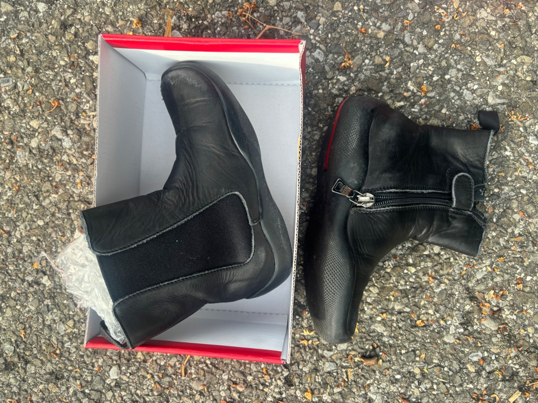Prada Schuhe für Mädchen: 26 PRADA_echter Leder_hoher LP – Gebraucht aus Versegeres von kista 1