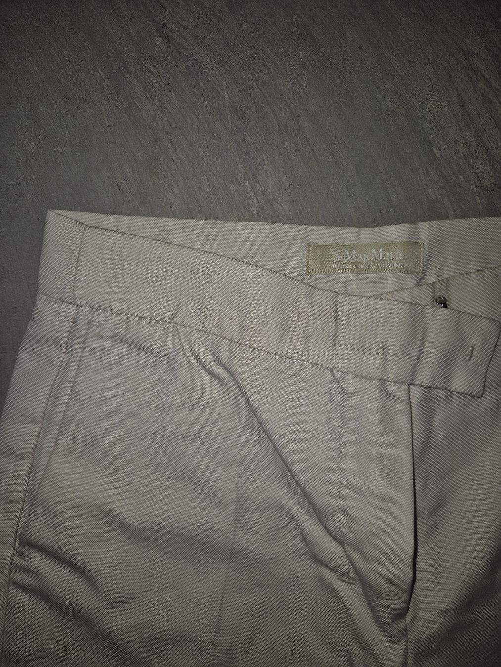 Max Mara Pantaloni: Pantalon Max Mara beige  – Usato da Puplinge venduto da melodiieee 3