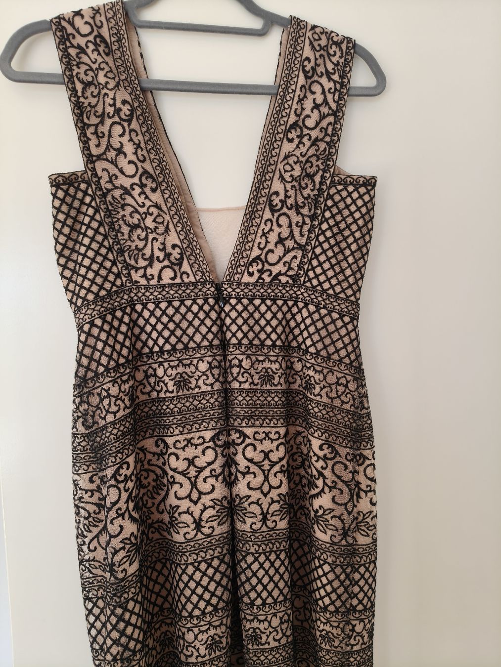 Max Mara Robes: Robe Max Azria  – Neuf (Voir description) à Chamoson par Yuriyaa 3