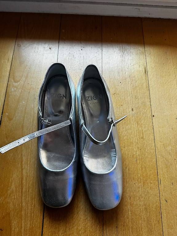 Chaussures femmes: Pumps Zign Studio 38 – D'occasion à Basel par lar_tlt2