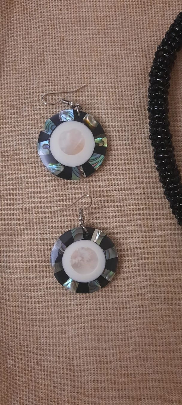 Catenine: Set Orecchini e Collana girocollo perline e pietra NUOVI – Nuovo (secondo la descrizione) da Lugano venduto da Rossana11 3