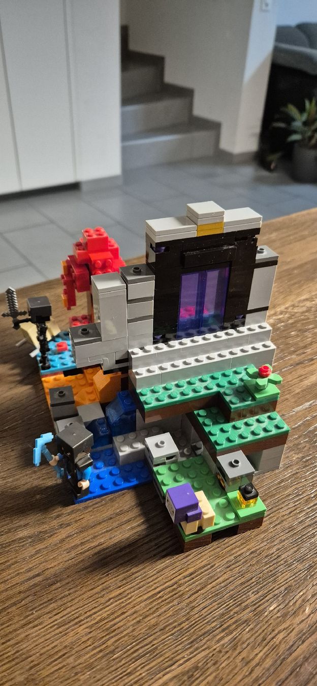 Lego Giocattoli: Lego Minecraft 'zerstörtes Portal' – Usato da Möhlin venduto da laubinchen4313 1