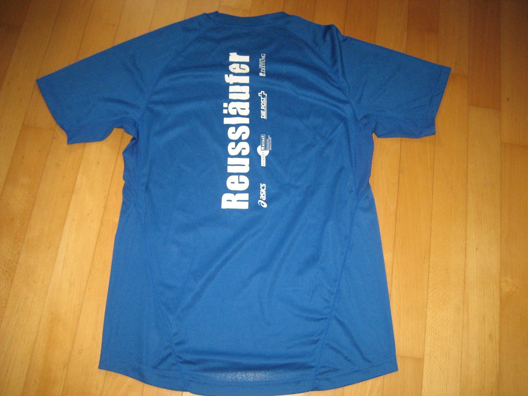 Canottiere & Pantaloni: Trainingsshirt – Nuovo (secondo la descrizione) da Unterengstringen venduto da Olifant4 2