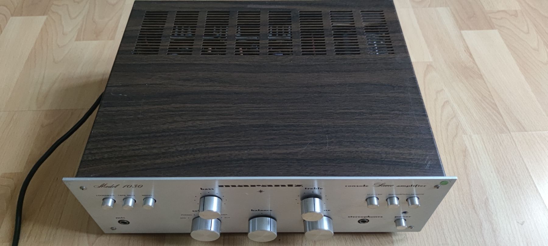 Marantz Amplificatori: Marantz 1030 – Usato da Meggen venduto da Malecifent 2