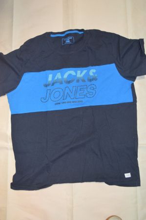 5 T-Shirts Jack & Jones und Nike gebraucht im Set
