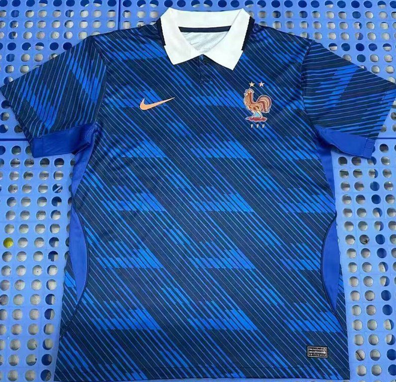 Canottiere & Pantaloni: Trikot WM 26 Frankreich!!!!!!!! – Nuovo e nell'imballaggio originale da Trimbach venduto da TurbinaDiesel