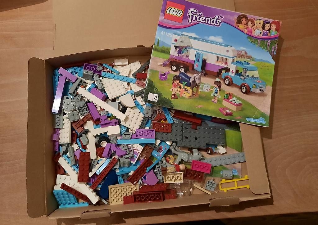 Giocattoli: Lego Friends Pferdeambulanz – Usato da Dozwil venduto da bienemaya012