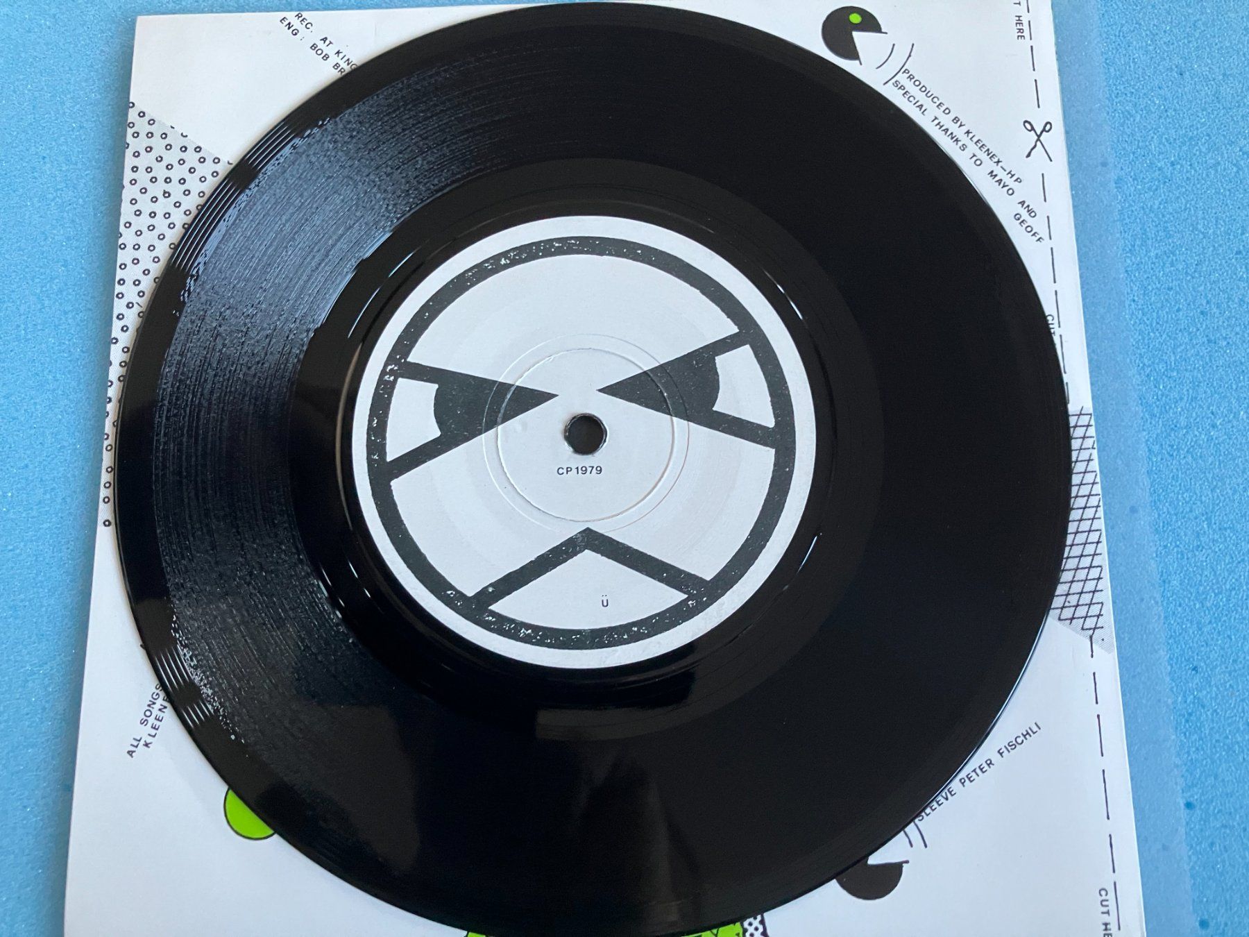 Vinyles: Kleenex – D'occasion à Aarwangen par Jukebox3 8