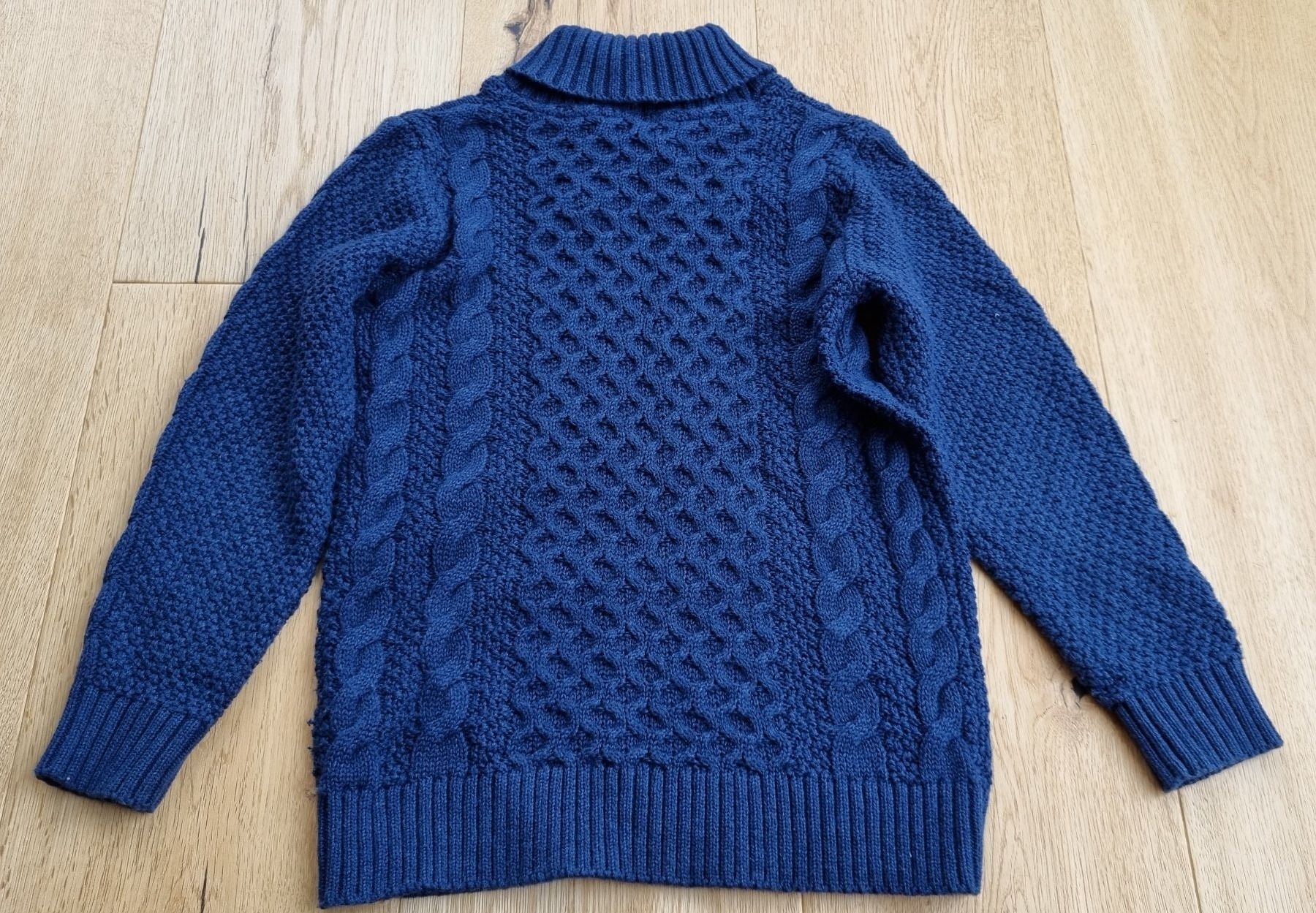 Maglioni & Felpe: Sfera Strickpullover Gr.166 Blau – Usato da Eglisau venduto da naminaso 1