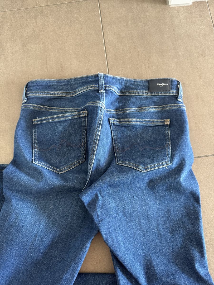 Pepe Jeans Jeans: Pepe Jeans – Neuf (Voir description) à Balgach par fad_jb55 3