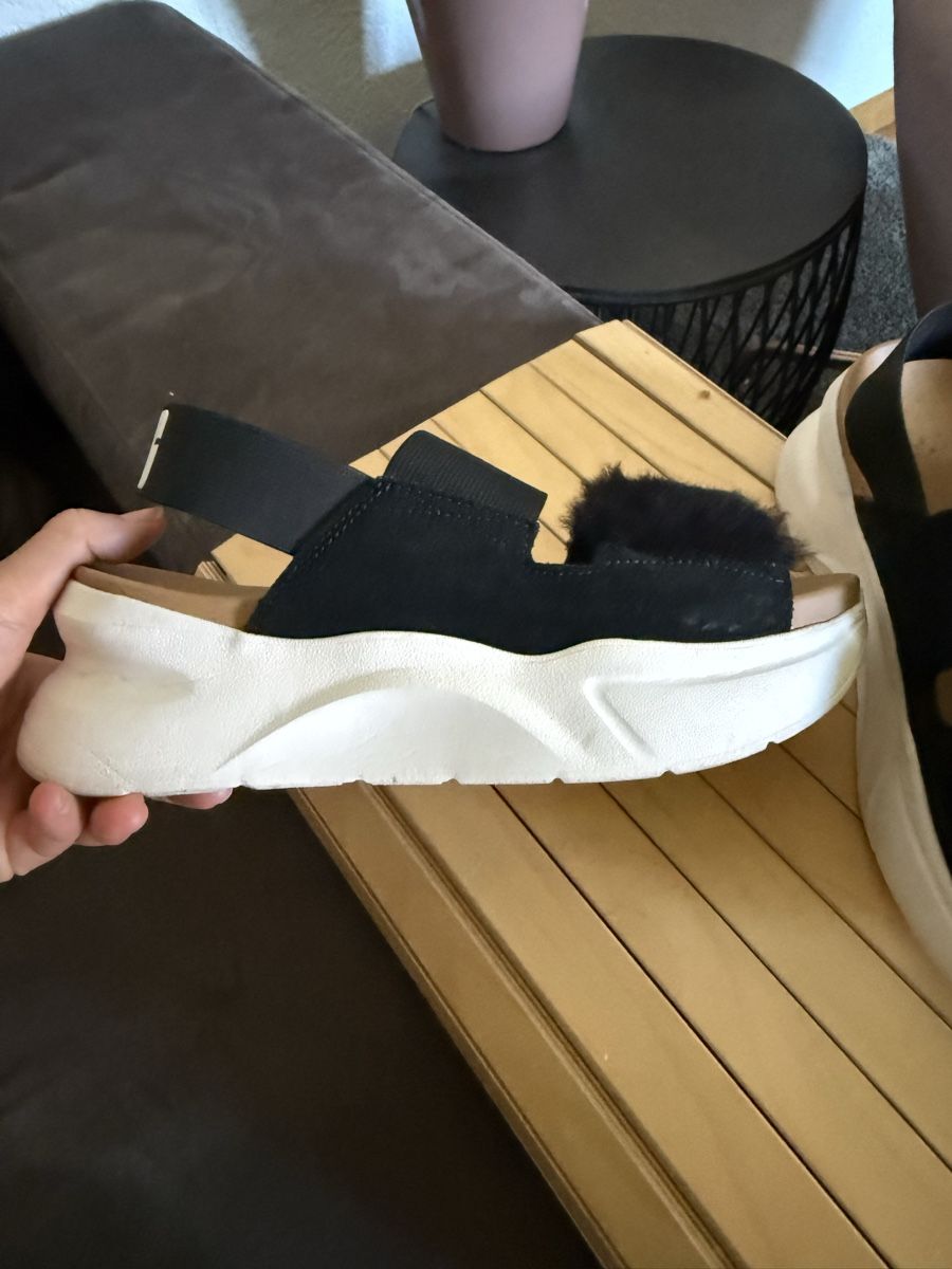 Chaussures femmes: UGG Sandalen – D'occasion à Oberglatt ZH par sam_vs55 1
