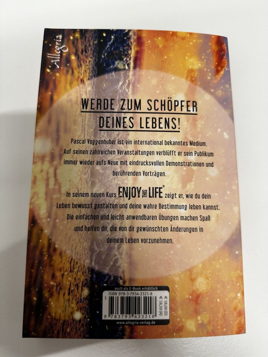 Libri: Buch Pascal Voggenhuber ENJOY THIS LIFE neu – Nuovo (secondo la descrizione) da Eglisau venduto da Brewster1 1