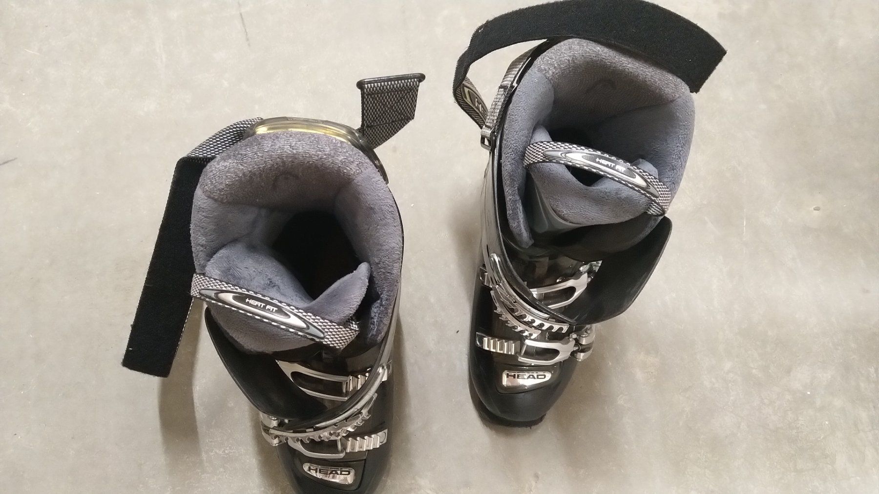 Scarpe da uomo: Chaussure de ski 42/43 très confortable – Usato da Martigny venduto da joh_529v