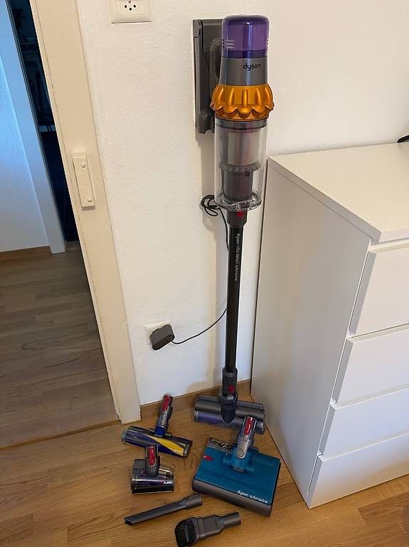 Dyson Staubsauger & Zubehör: Dyson V15s Detect Submarine – Gebraucht aus Winterthur von OliviaC5