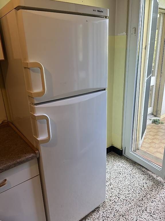 Frigoriferi: Frigo et congélateur MIELE – Usato da Epalinges venduto da jpe_2twg