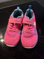 ORIGINAL Elefanten-Sportschuhe, Grösse 29!