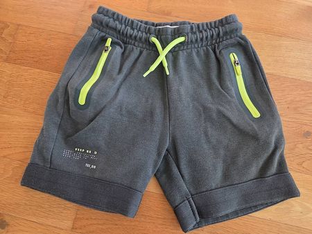 Kurze Hose Gr.110 Zara Kids