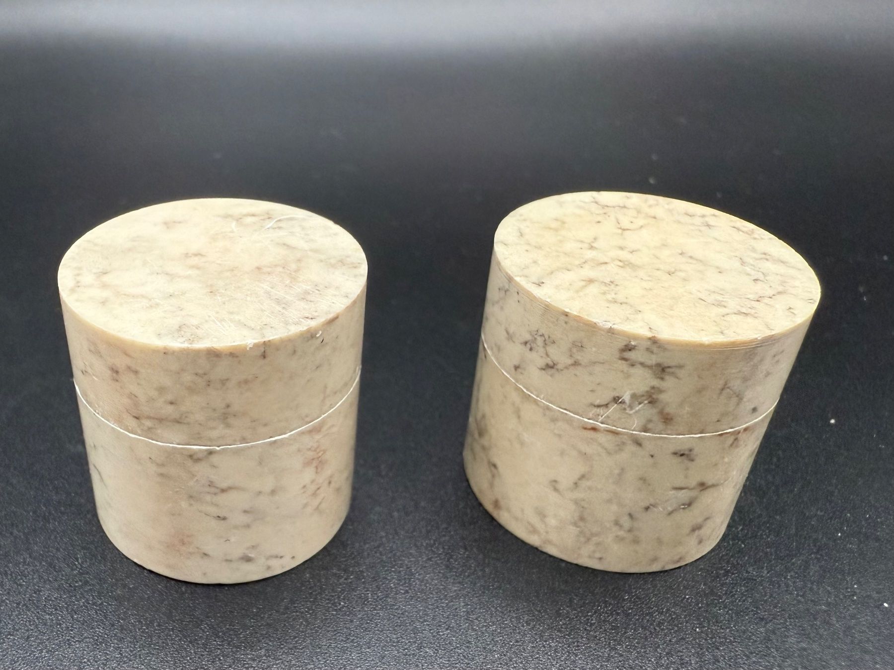 Tutte le decorazioni: Elegante Vintage Seifenstein-Boxen - 2er-Set – Usato da Lamone venduto da LaCantinaMagica 1