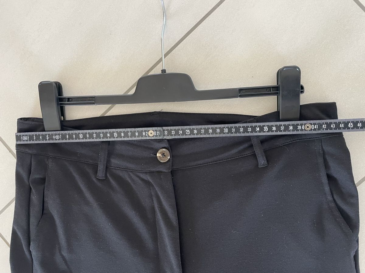 Pantaloni: Schwarze Damenhose Gr 42 neuwertig – Nuovo (secondo la descrizione) da Rüti ZH venduto da kar_xx9l 3