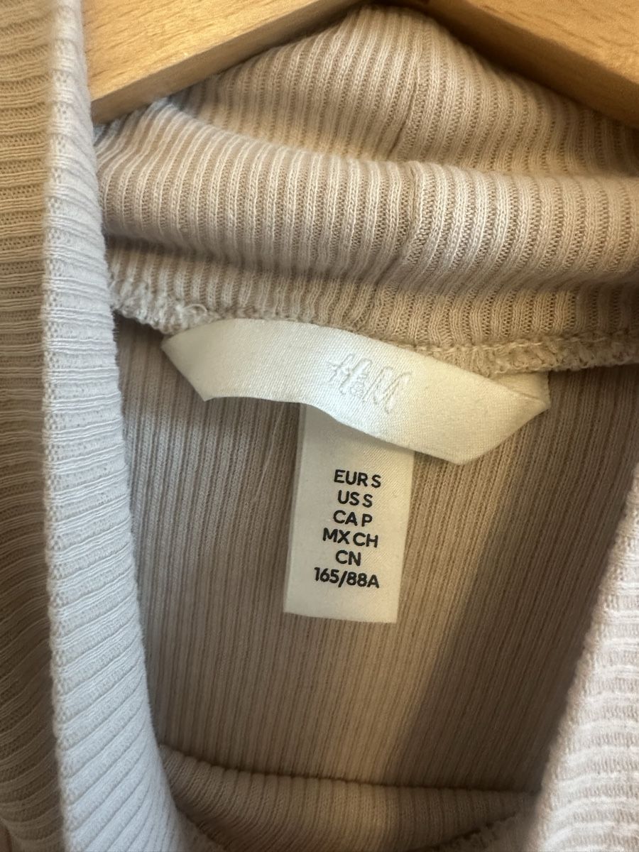 H&M Top: H&M Rollkragenshirt, Beige, Gr. S – Nuovo (secondo la descrizione) da Luzern venduto da nee_zjh6 2