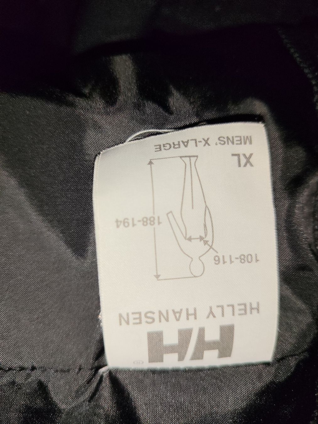 Helly Hansen Jacken: Helly Hansen Helly Tech Regenjacke Schwarz XL – Gebraucht aus Rothrist von SiddharthaMoon 9