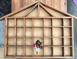 Vitrine miniature charmante en bois, à remplir de trésors!