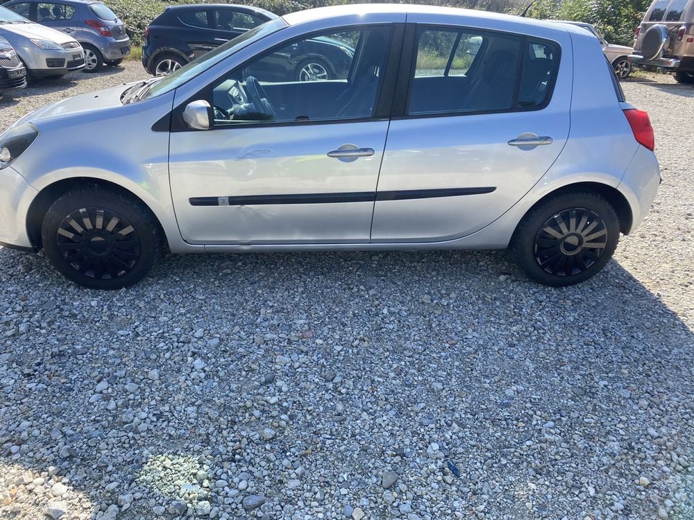 Renault Clio Automat Kaufen auf Ricardo