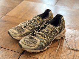 Asics Nimbus 12 Vintage Sneaker