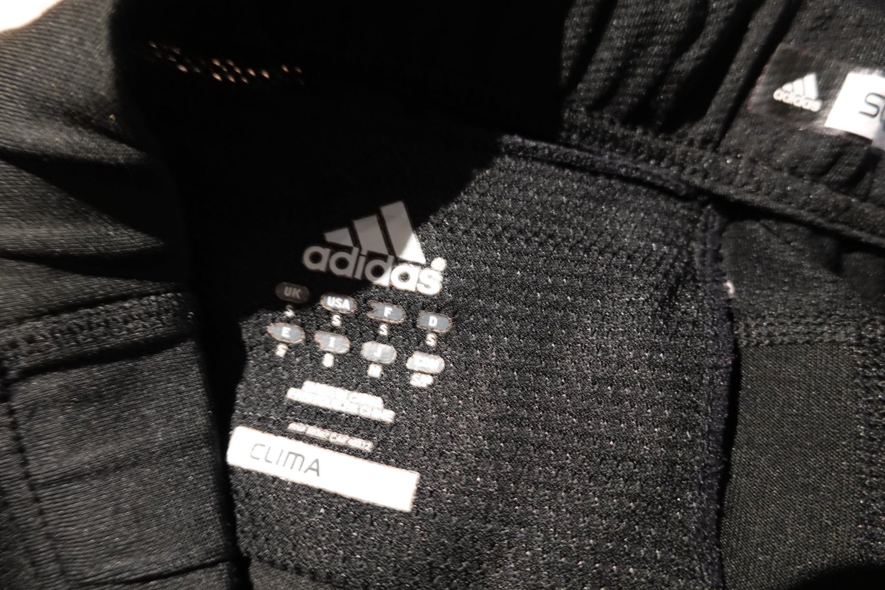 Adidas Leggings: Adidas Sporthose S 3/4 schwarz – Usato da Hausen AG venduto da nordost 4