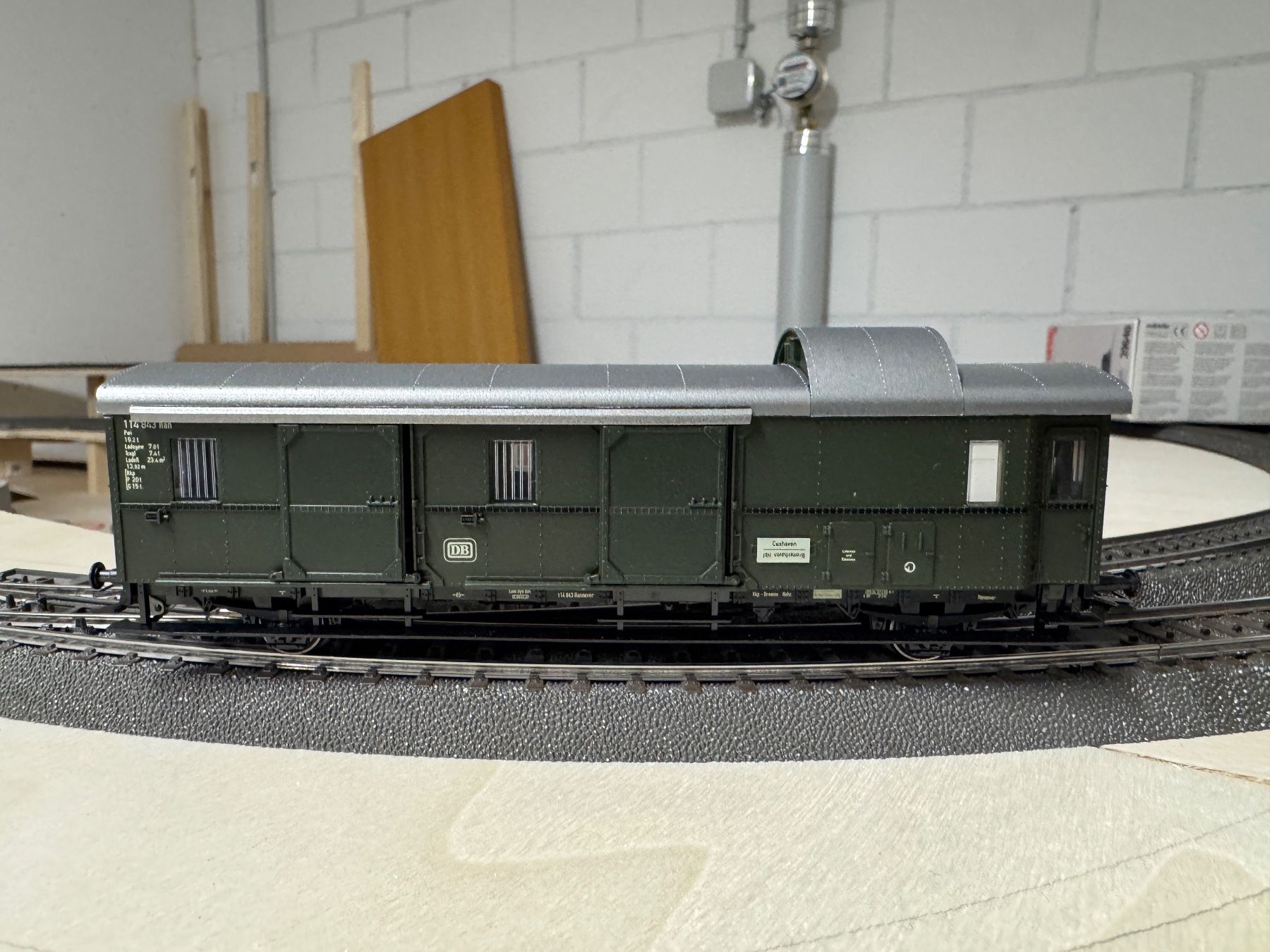 Märklin Modellini di ferrovie: Märklin 4315 Gepäckwagen DB H0 – Usato da Uetikon am See venduto da ZueriTB 3