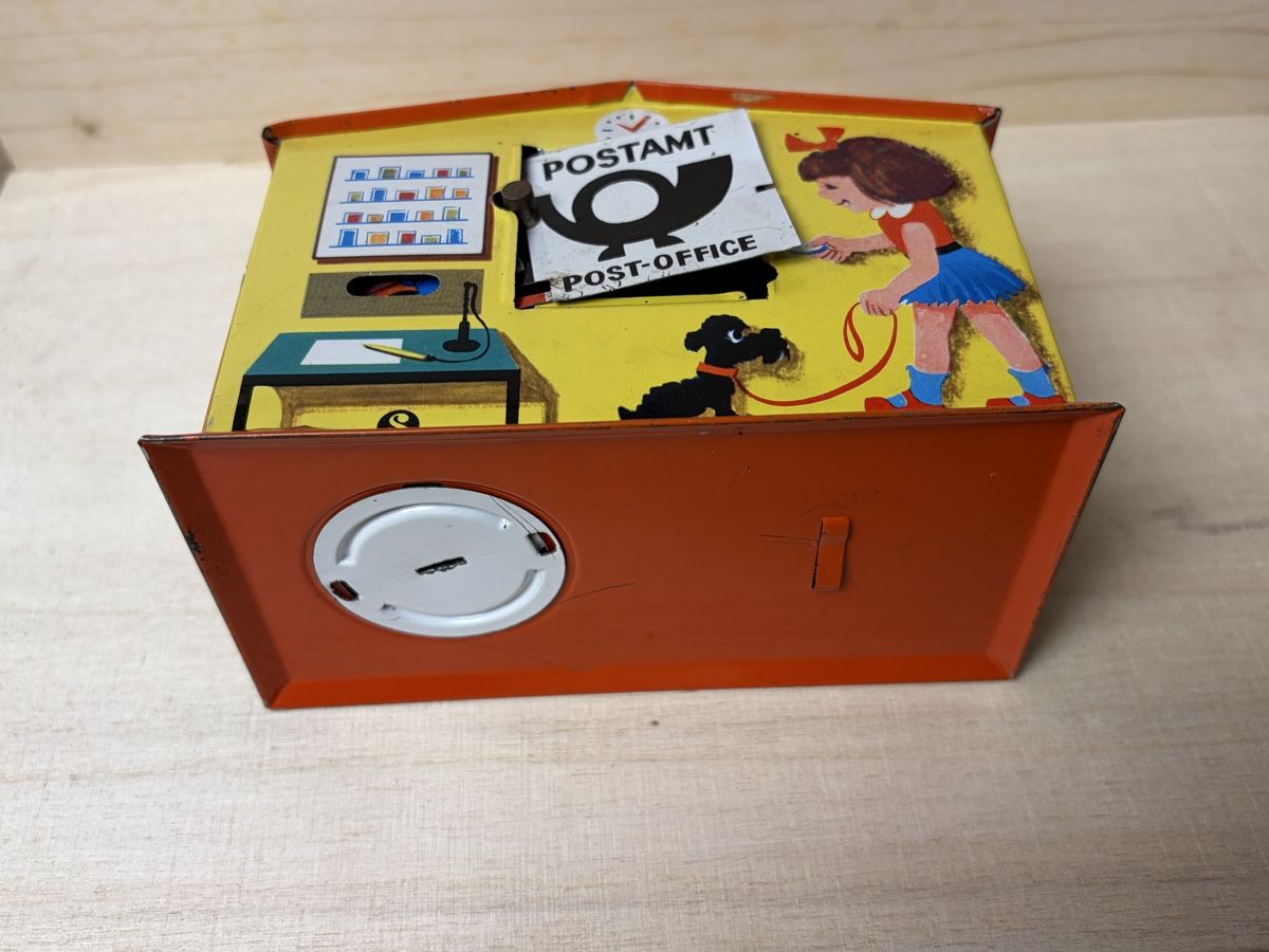 Tirelires: nostalgische Blechspardose Postamt  – Défectueux à Erlenbach ZH par Ritschly 4