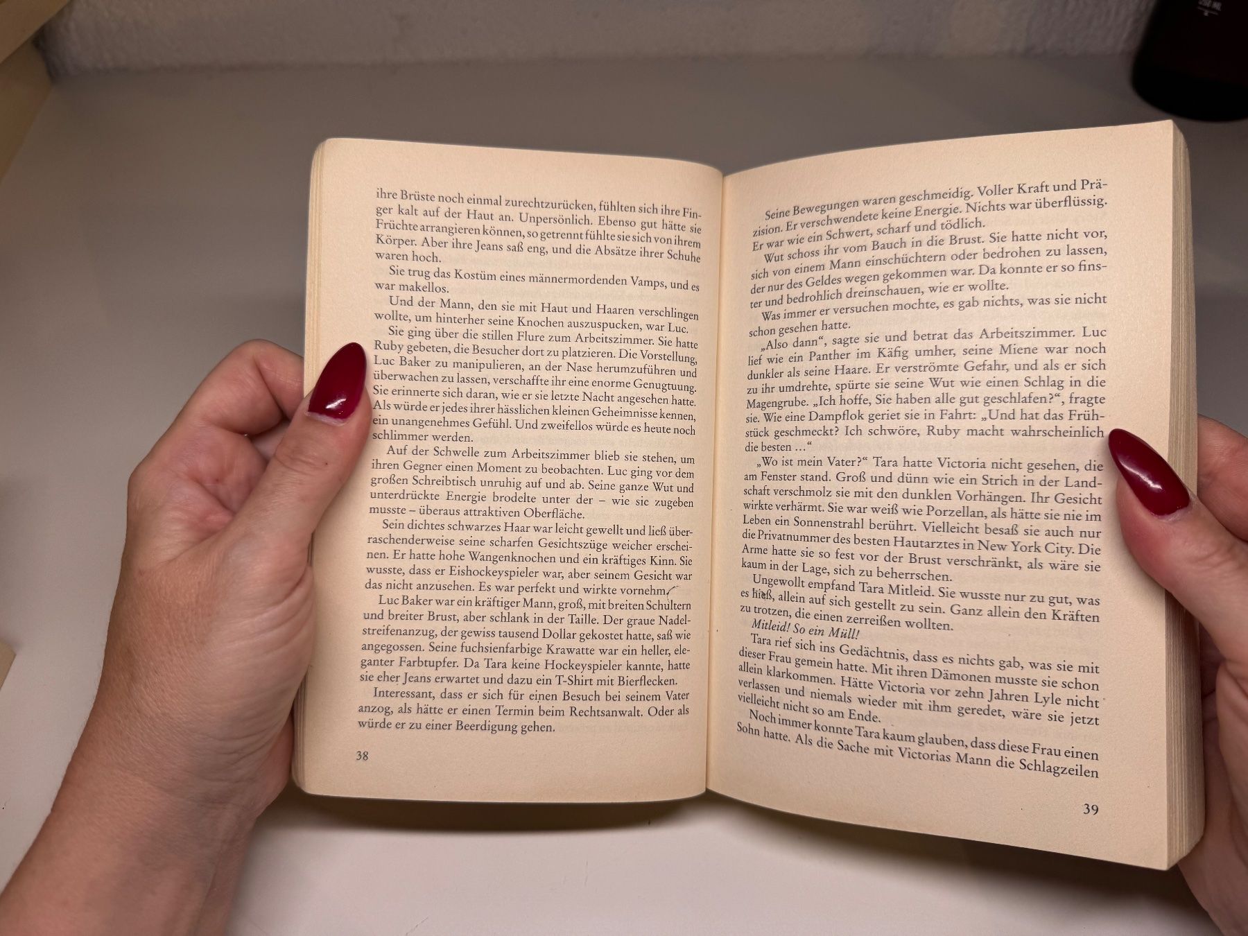 Libri: ROMAN: Molly O'Keefe, Geschickt eingefädelt – Usato da Grosswangen venduto da Deutsche_Romane 4